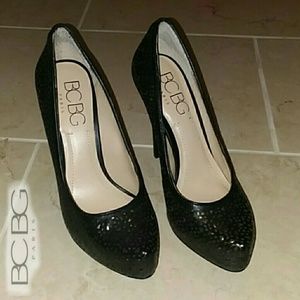 BCBG Paris Padgett black and gold heels